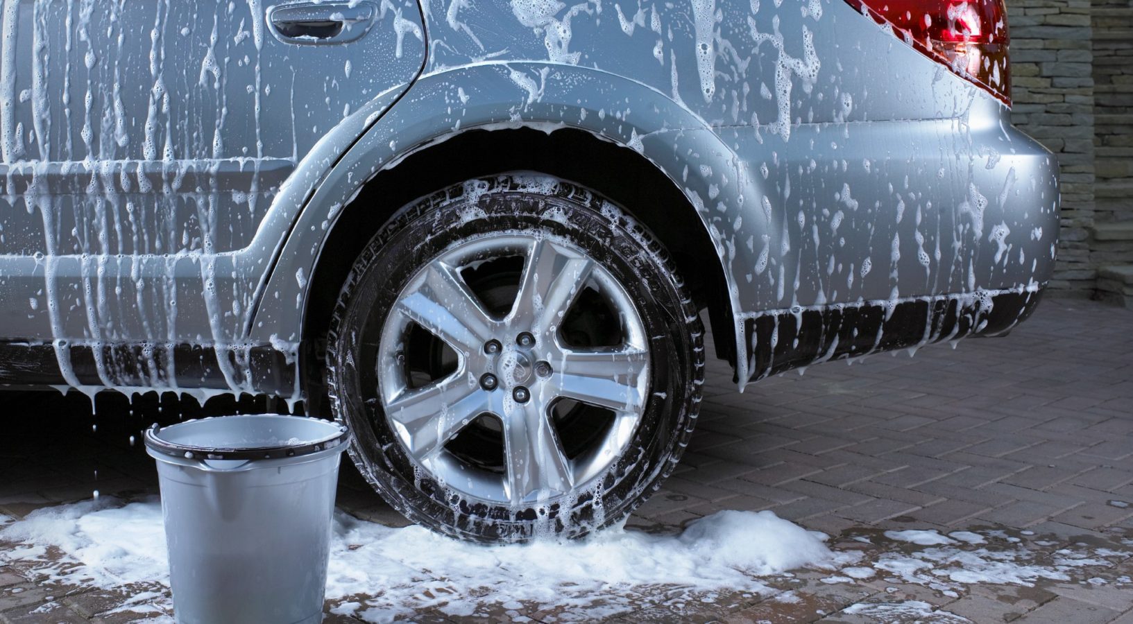 LIMPIEZA COCHE  Cómo limpiar las llantas del coche para que luzcan como  nuevas